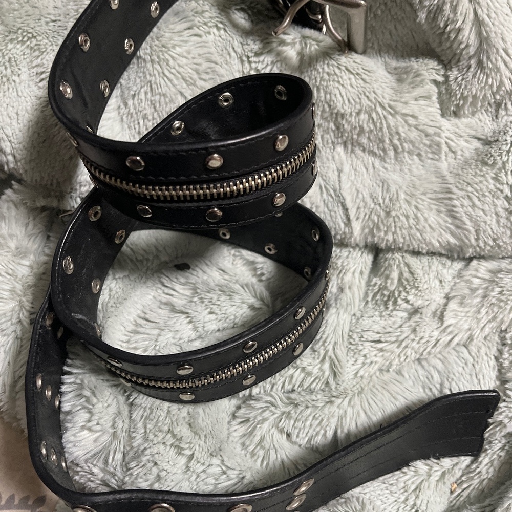 Sexy zipper punk rocker goth belt